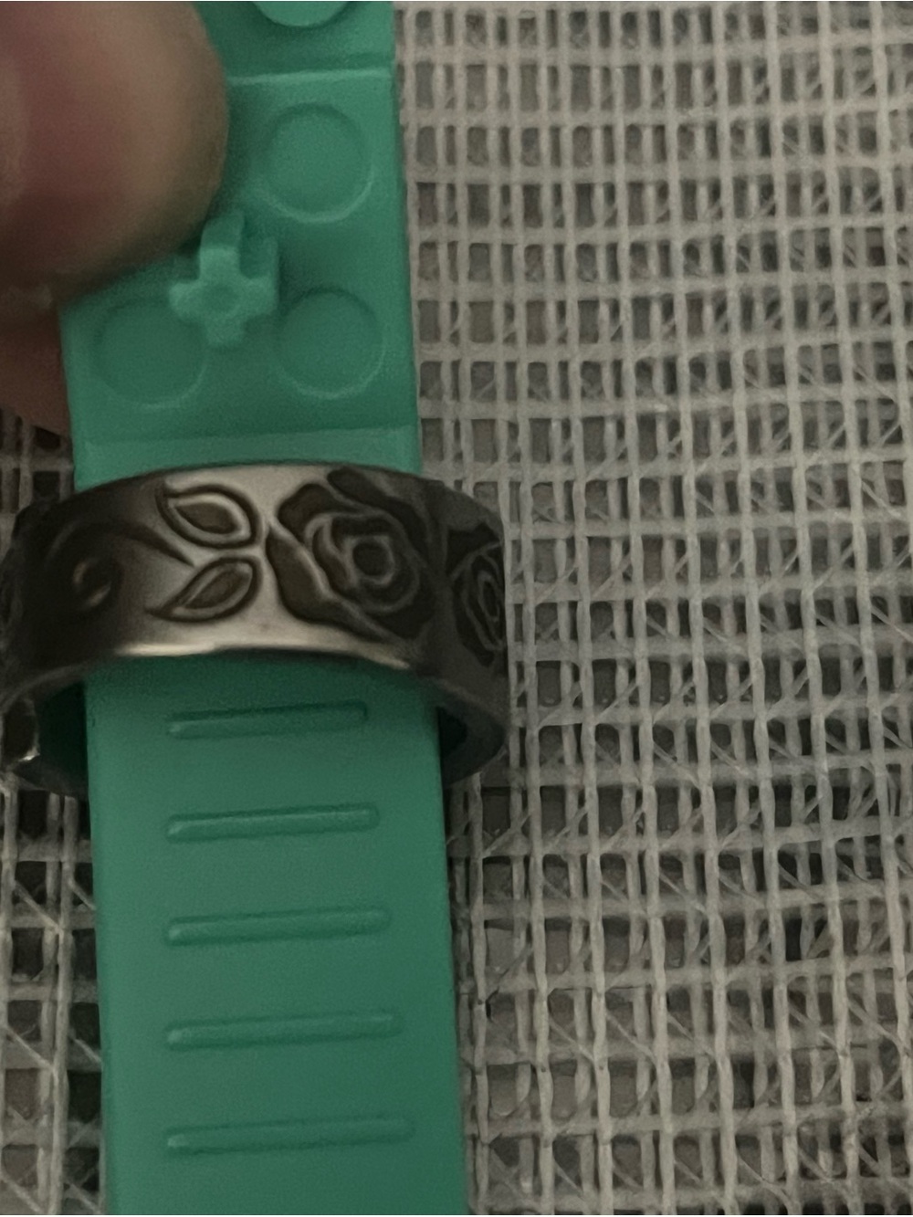 Floral Engraved Metal Ring for Wearable Bands — Teal Accent